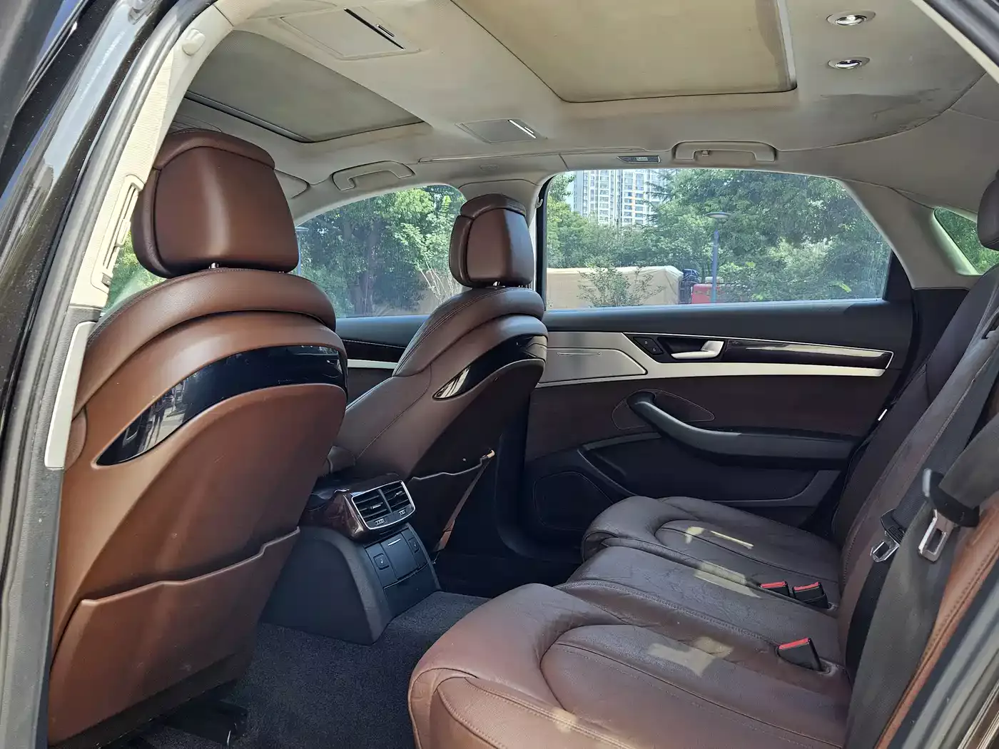 Audi A8 2012 A8L 45 TFSI quattro Comfort фото 9