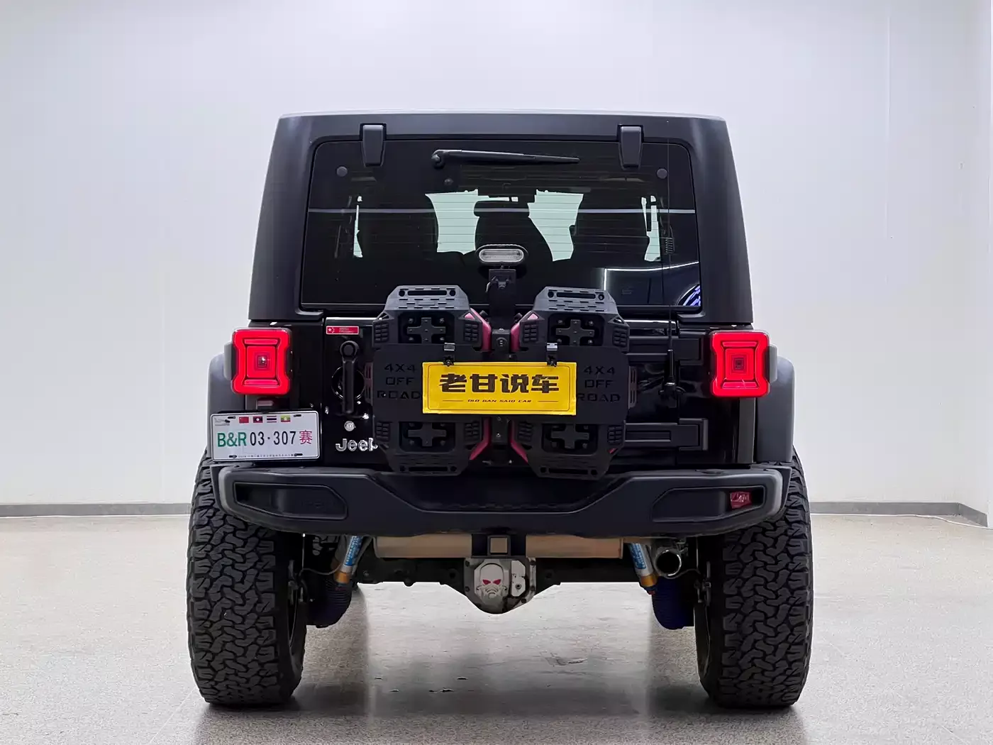 Jeep Wrangler 2017 3.6L Rubicon 4-Door Comfort Edition фото 6