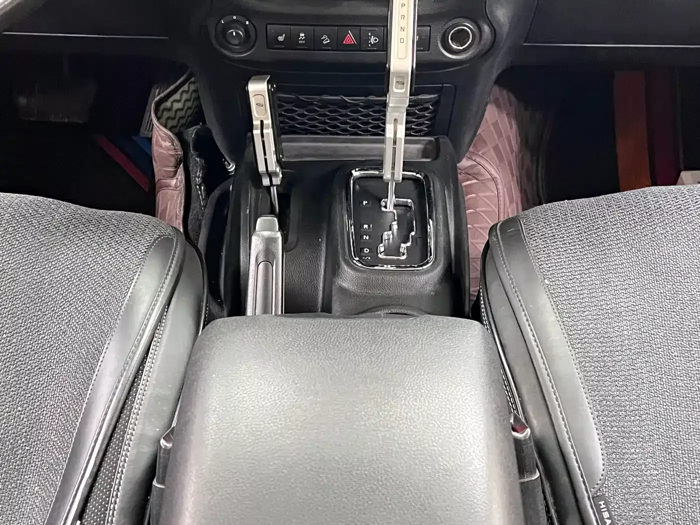 Jeep Wrangler 2017 3.6L Rubicon 4-Door Comfort Edition фото 22