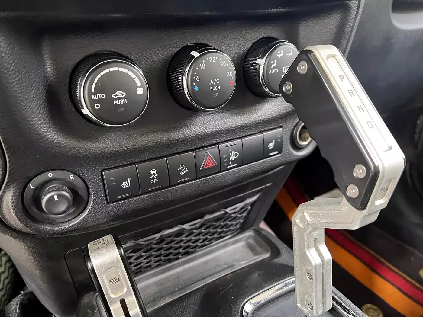 Jeep Wrangler 2017 3.6L Rubicon 4-Door Comfort Edition фото 27