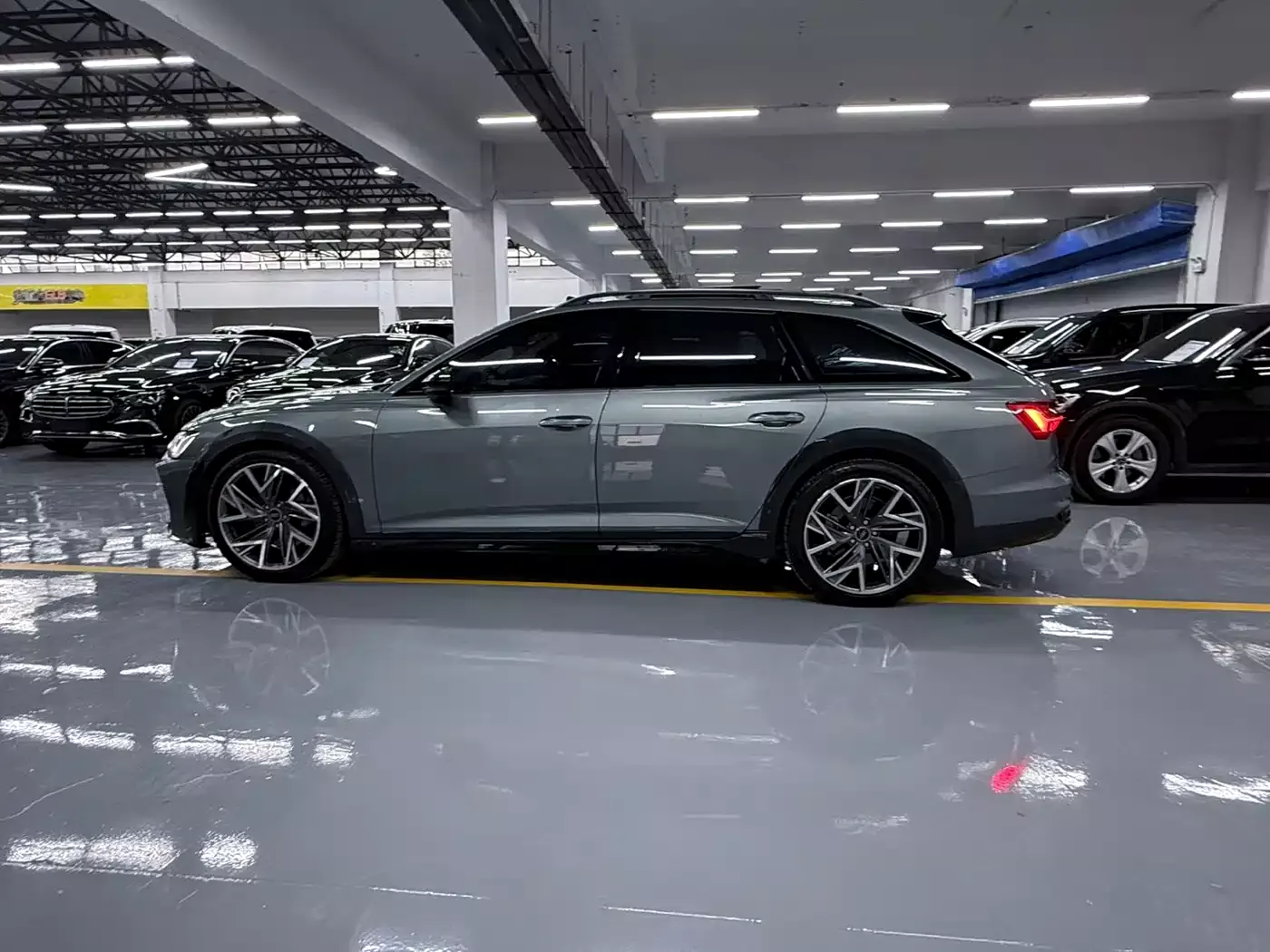 Audi A6 (Import) 2021 allroad quattro Explorer 55 TFSI Scenic Edition фото 13