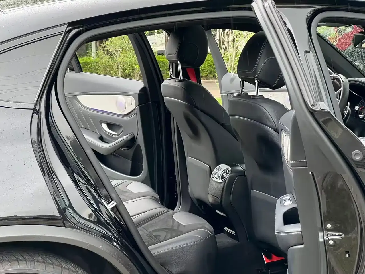 Mercedes-Benz GLC Coupe AMG 2018 AMG GLC 63 4MATIC+ Coupe SUV фото 14