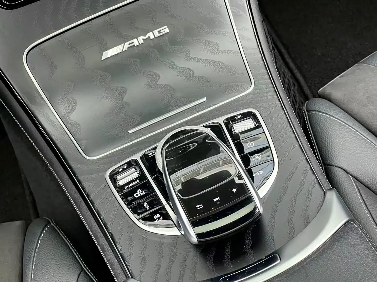 Mercedes-Benz GLC Coupe AMG 2018 AMG GLC 63 4MATIC+ Coupe SUV фото 17