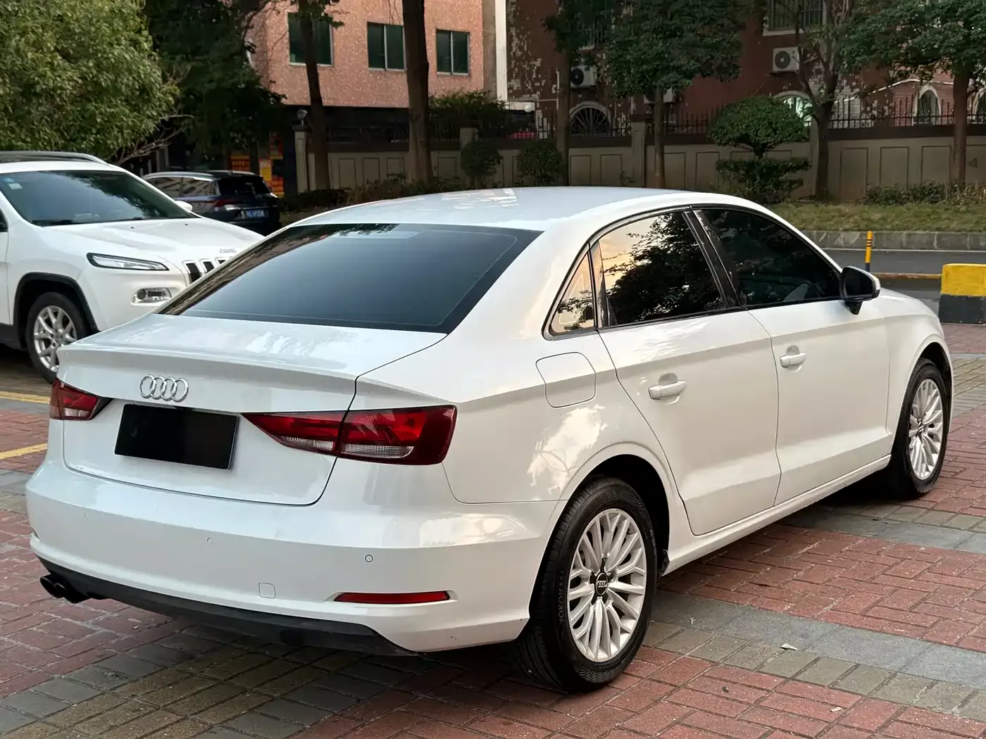 Audi A3 2015 Limousine 35 TFSI Manual Progressive фото 7