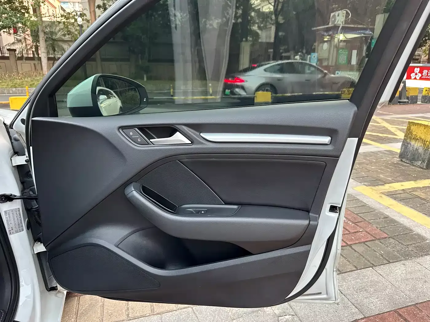 Audi A3 2015 Limousine 35 TFSI Manual Progressive фото 25