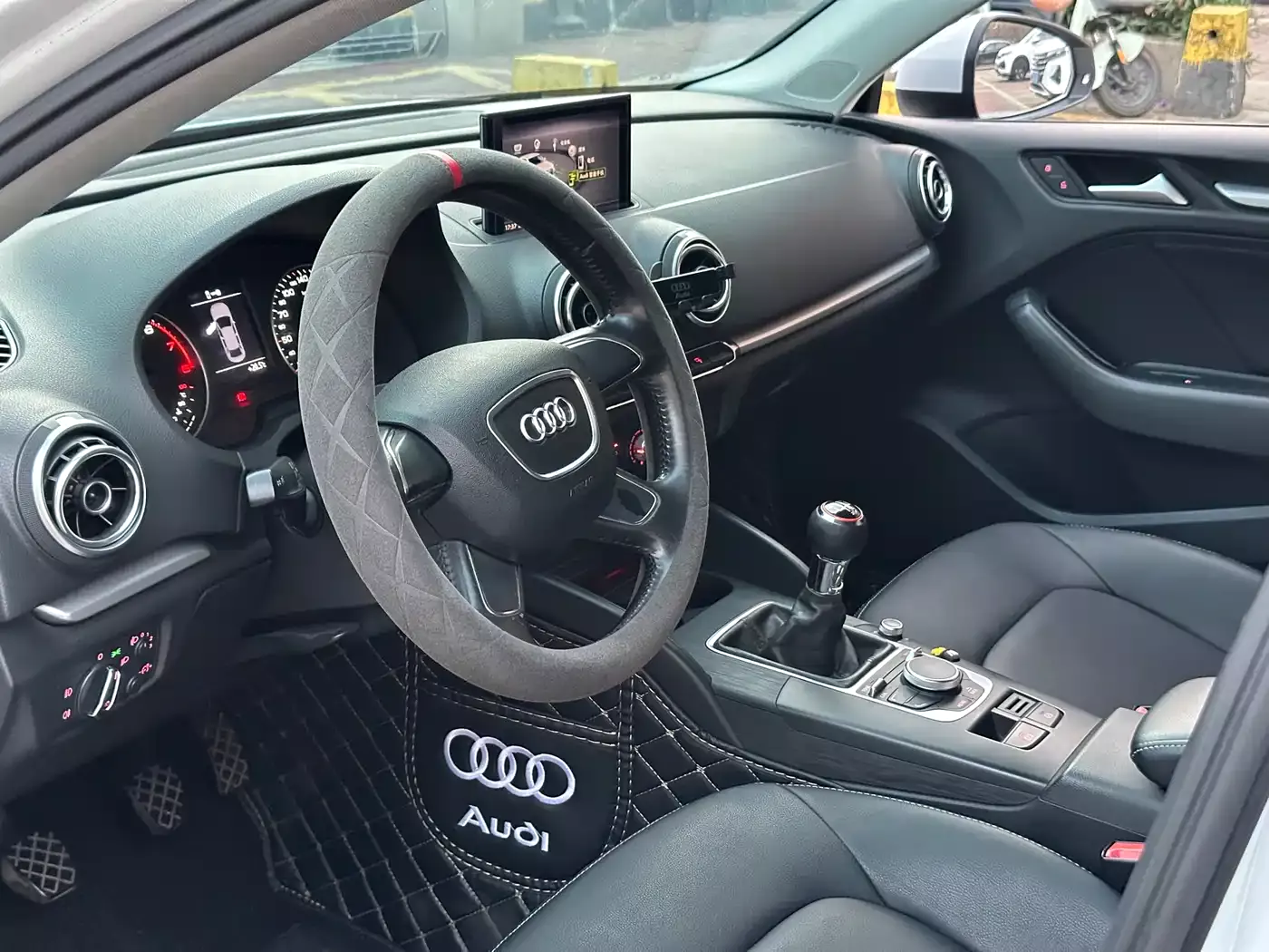 Audi A3 2015 Limousine 35 TFSI Manual Progressive фото 26
