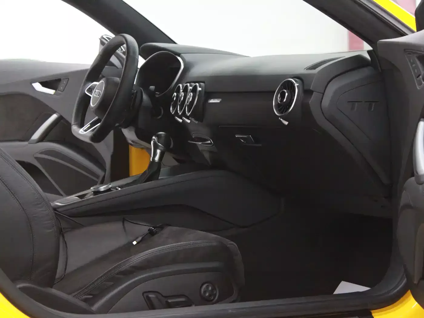 Audi TT 2015 TT Coupe 45 TFSI quattro фото 10