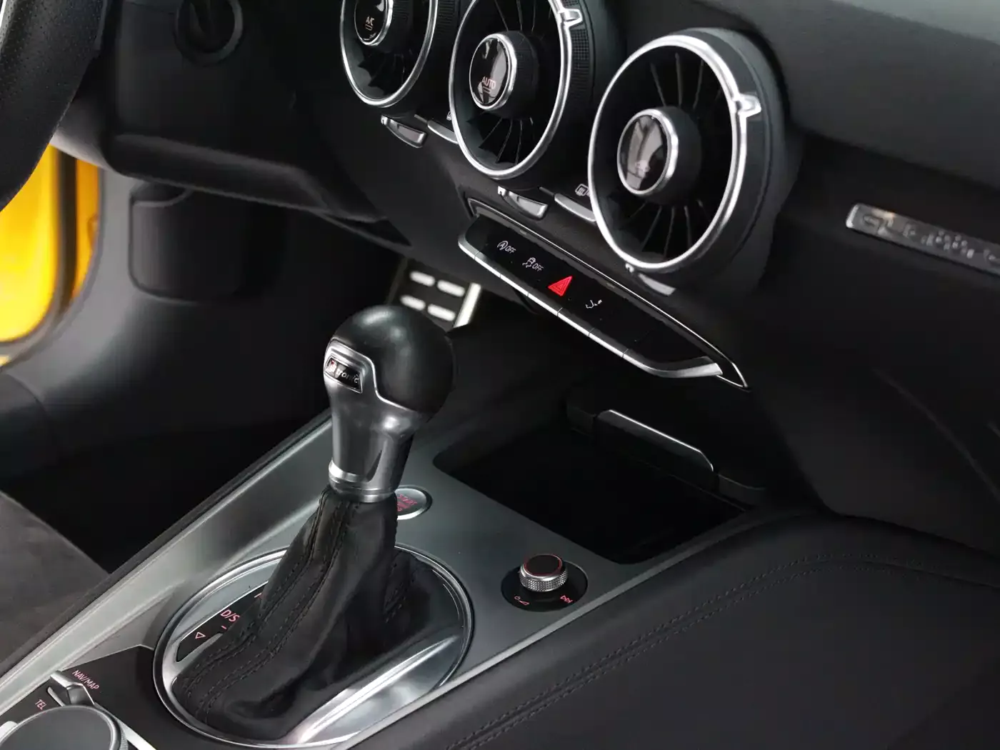 Audi TT 2015 TT Coupe 45 TFSI quattro фото 16