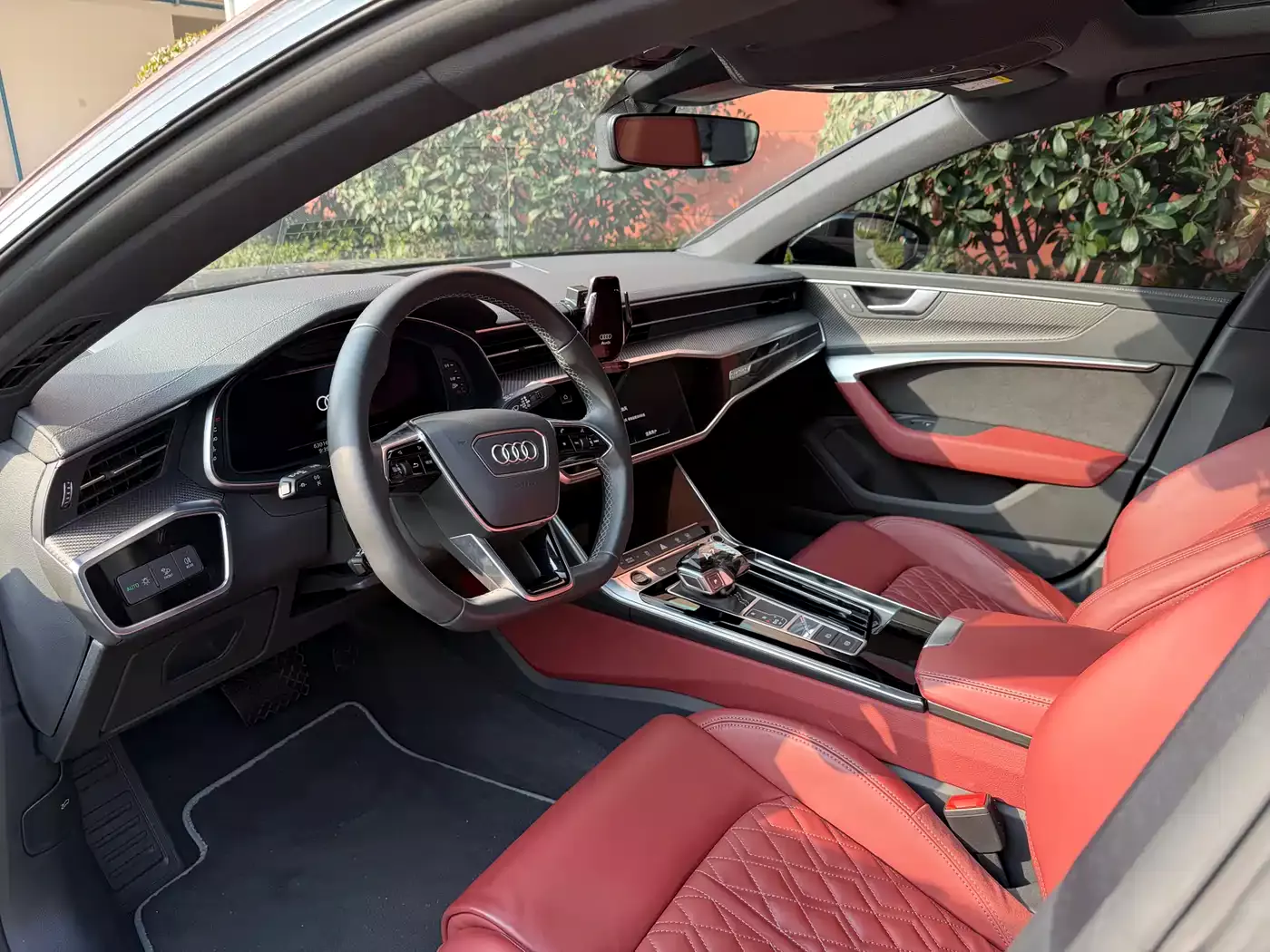 Audi A7L 2024 45 TFSI quattro S-line Black Warrior Edition фото 12