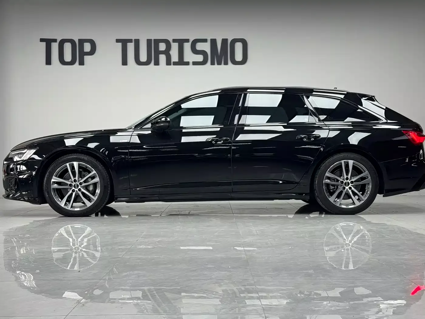 Audi A6 (Import) 2025 Avant Pioneer 45 TFSI Premium Dynamic фото 5
