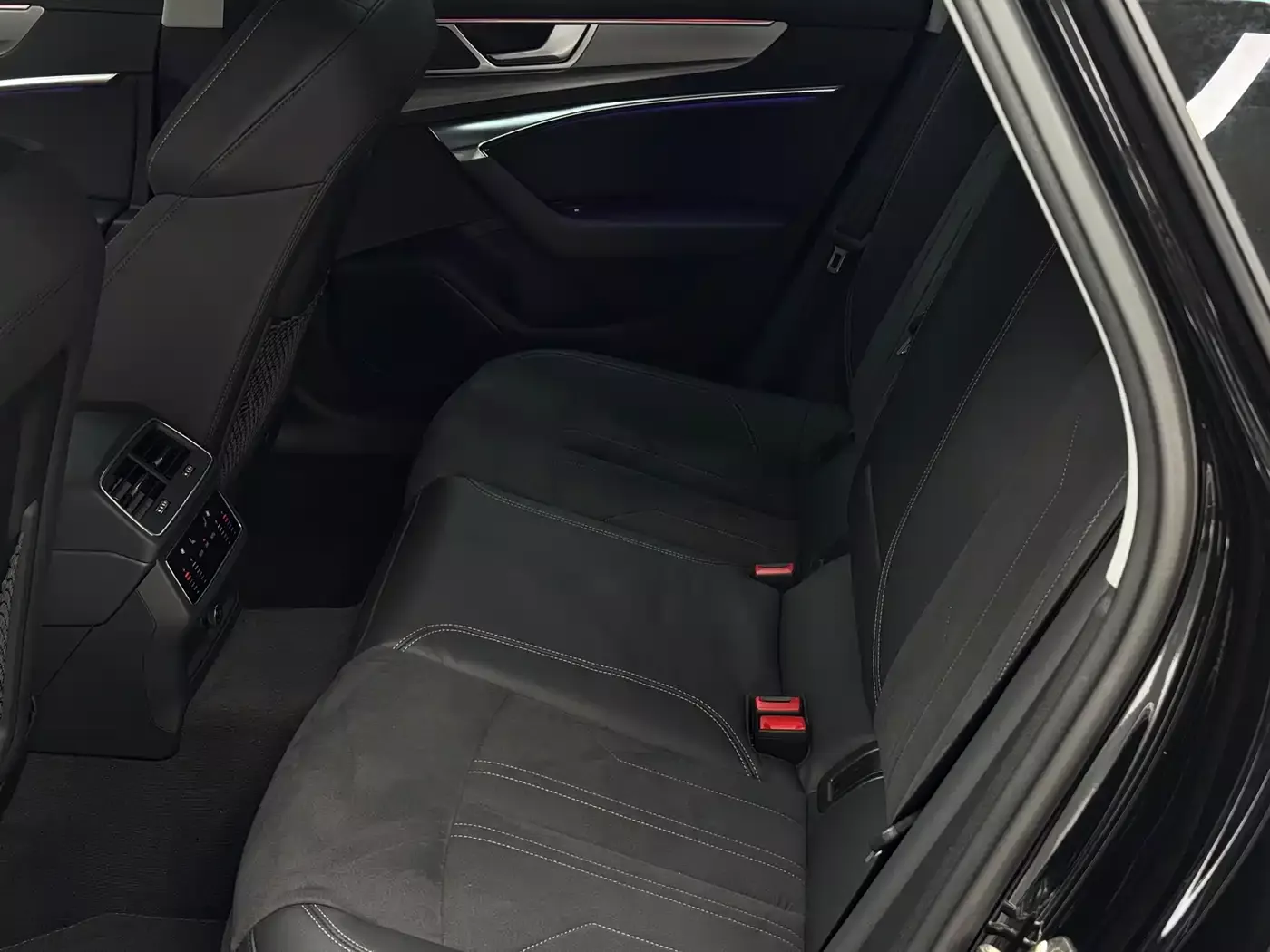 Audi A6 (Import) 2025 Avant Pioneer 45 TFSI Premium Dynamic фото 8