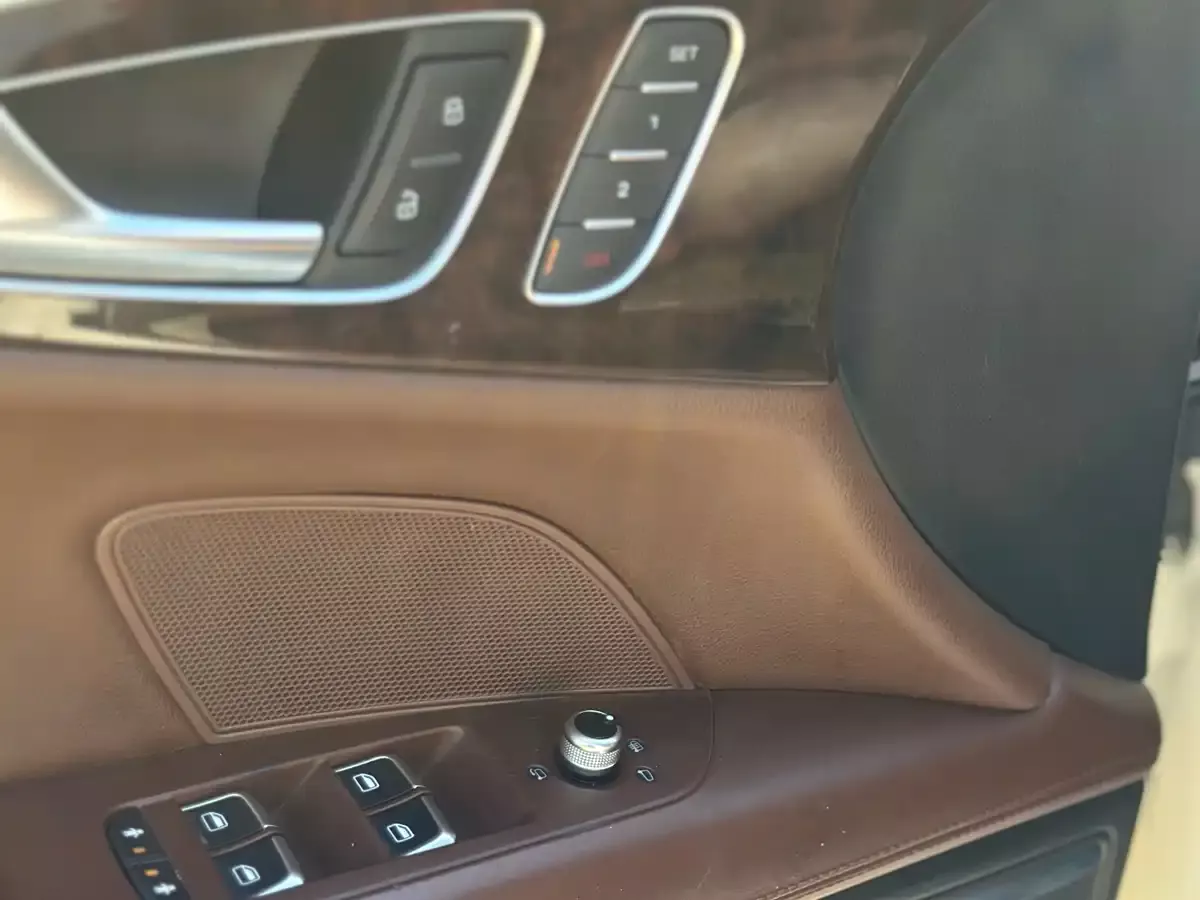 Audi A7 2012 3.0TFSI quattro Comfort фото 17