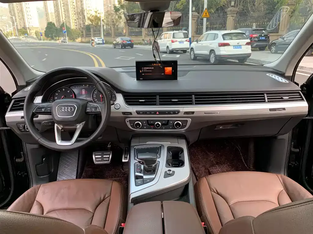 Audi Q7 2018 40 TFSI Comfort фото 10
