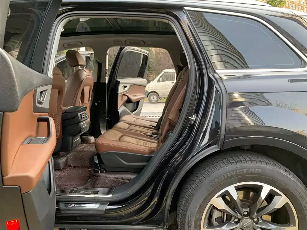 Audi Q7 2018 40 TFSI Comfort фото 16