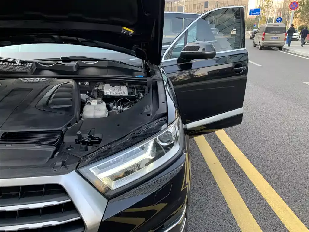 Audi Q7 2018 40 TFSI Comfort фото 20