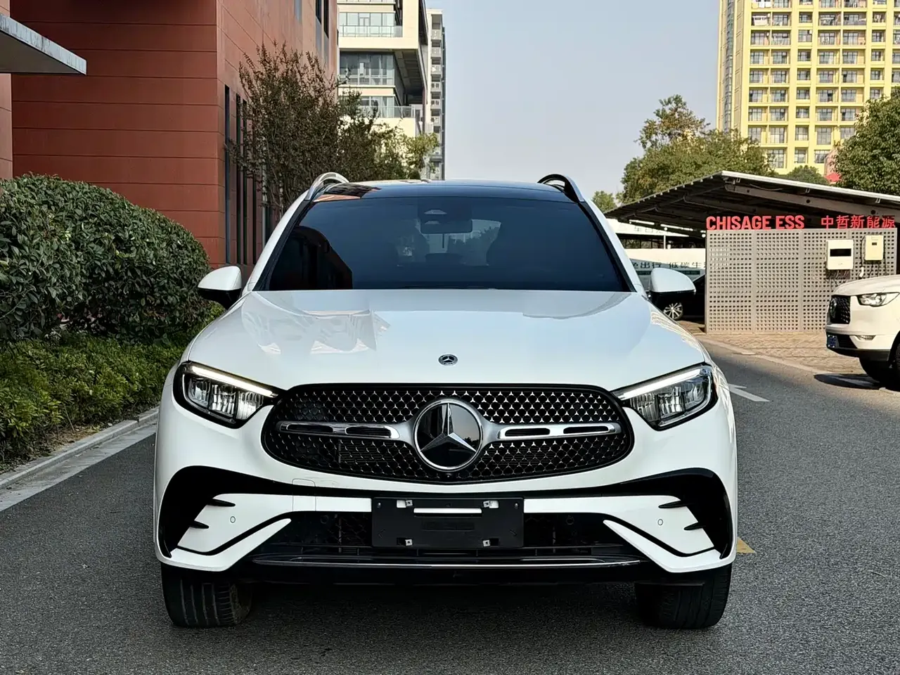 Mercedes-Benz GLC 2023 Facelift GLC 260 L 4MATIC Sport 5-Seater фото 2