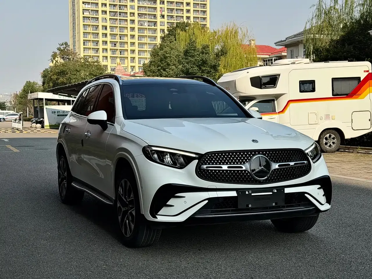 Mercedes-Benz GLC 2023 Facelift GLC 260 L 4MATIC Sport 5-Seater фото 3