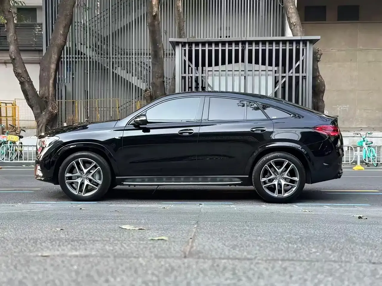 Mercedes-Benz GLE Coupe AMG 2024 AMG GLE 53 4MATIC+ Coupe SUV фото 3