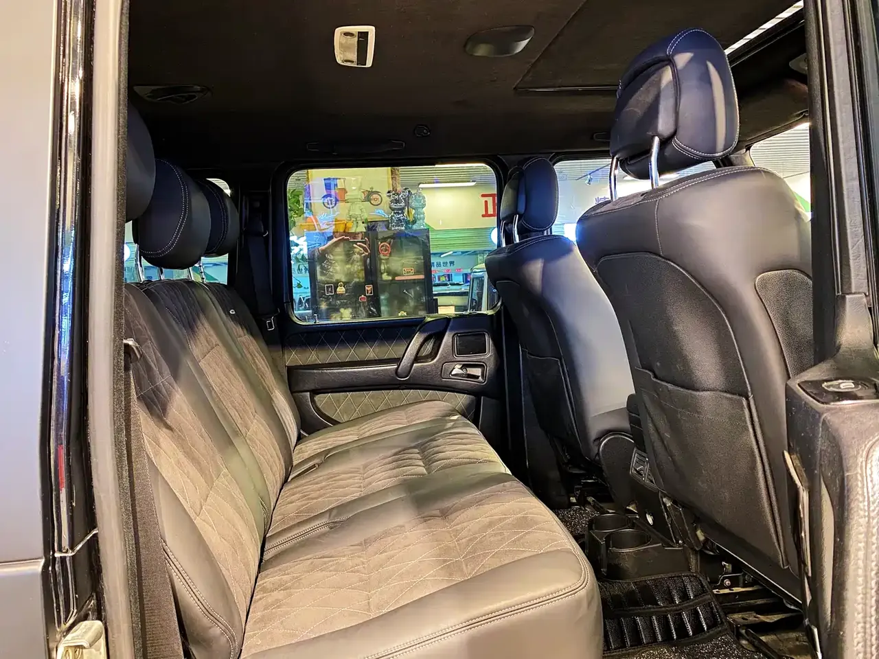 Mercedes-Benz G-Class 2010 G 500 фото 30