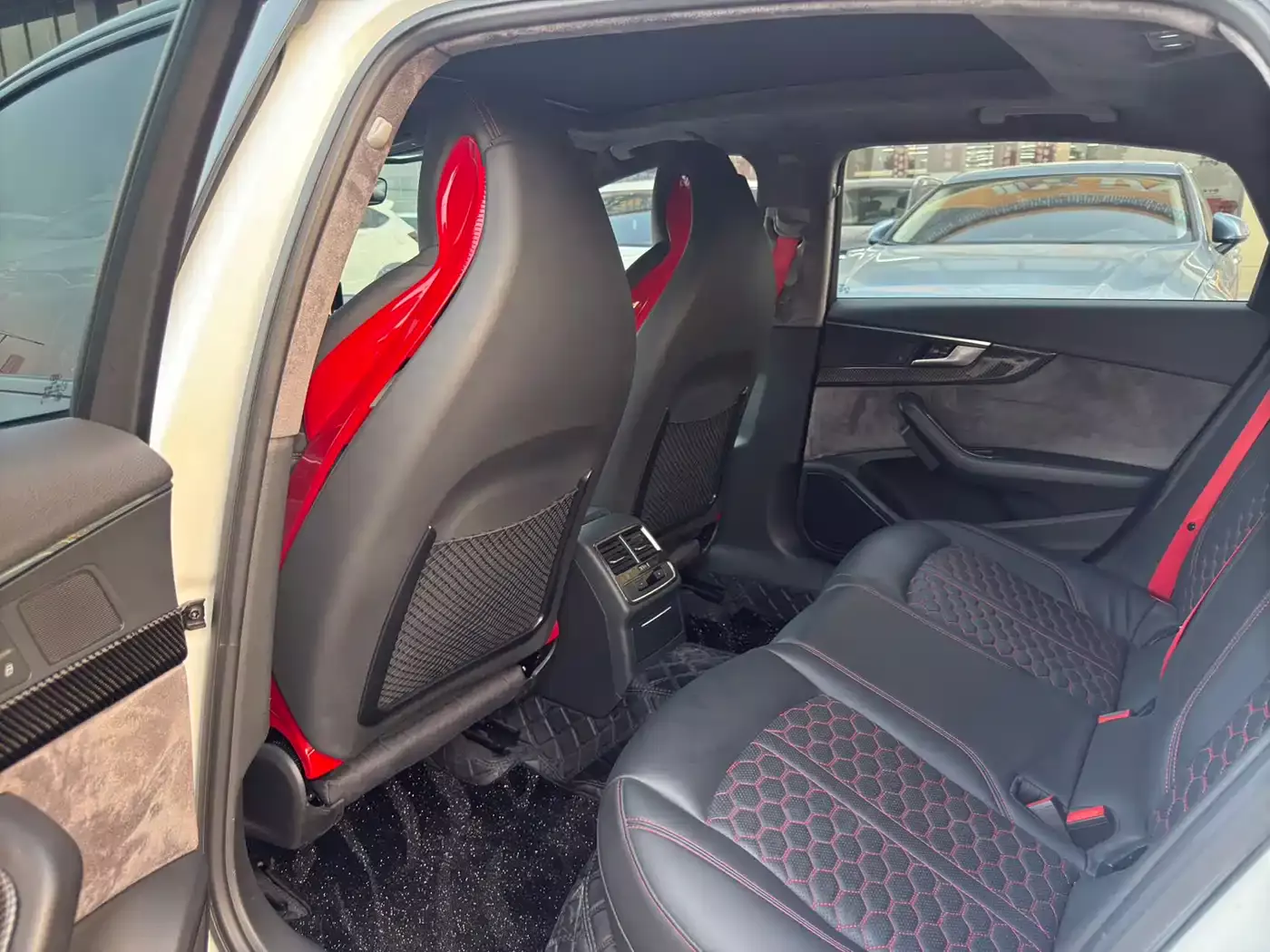 Audi A4L 2019 45 TFSI quattro Personality Sport (China VI) фото 5