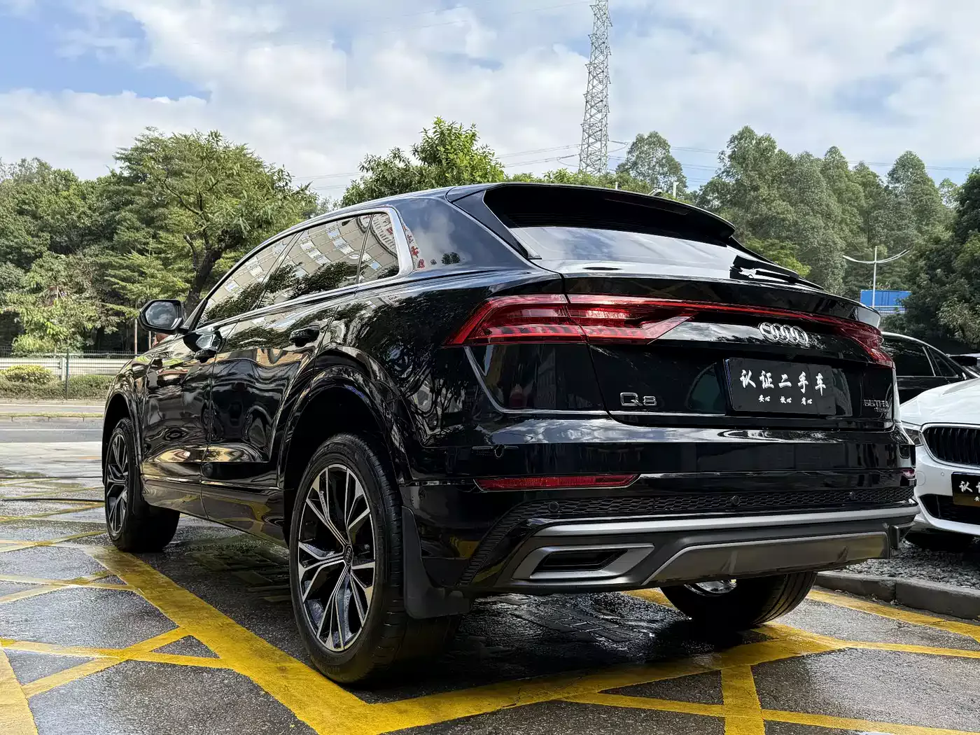 Audi Q8 2021 Model 55 TFSI Premium Dynamic фото 5