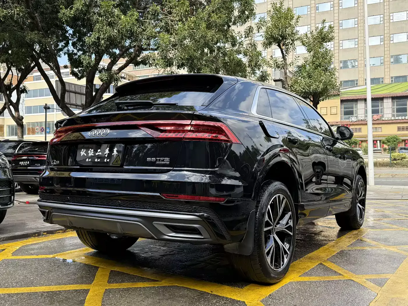 Audi Q8 2021 Model 55 TFSI Premium Dynamic фото 6