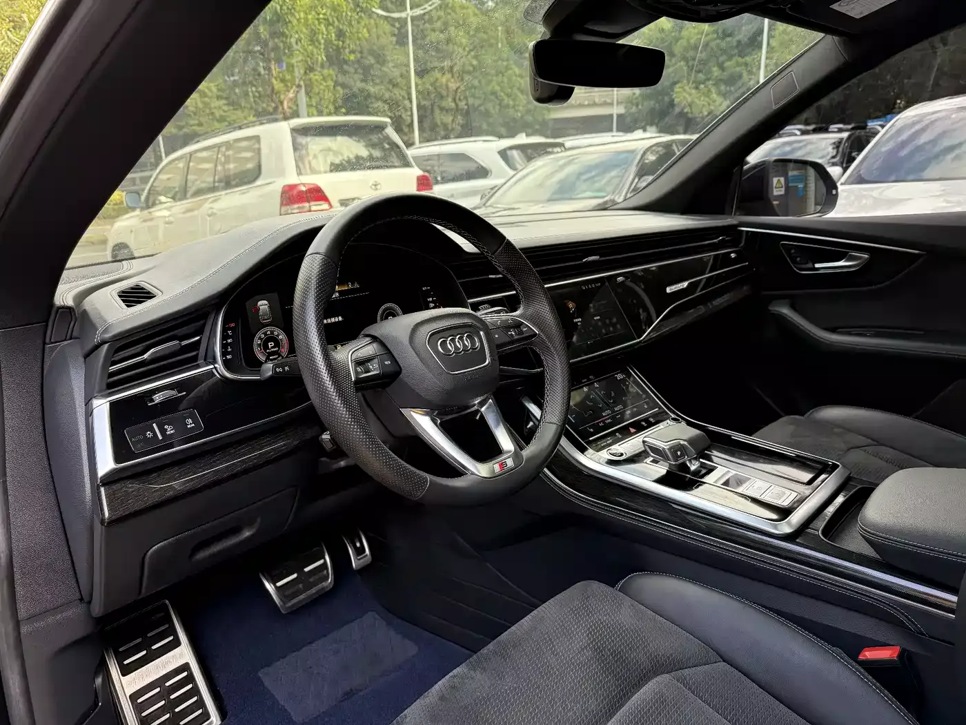 Audi Q8 2021 Model 55 TFSI Premium Dynamic фото 17