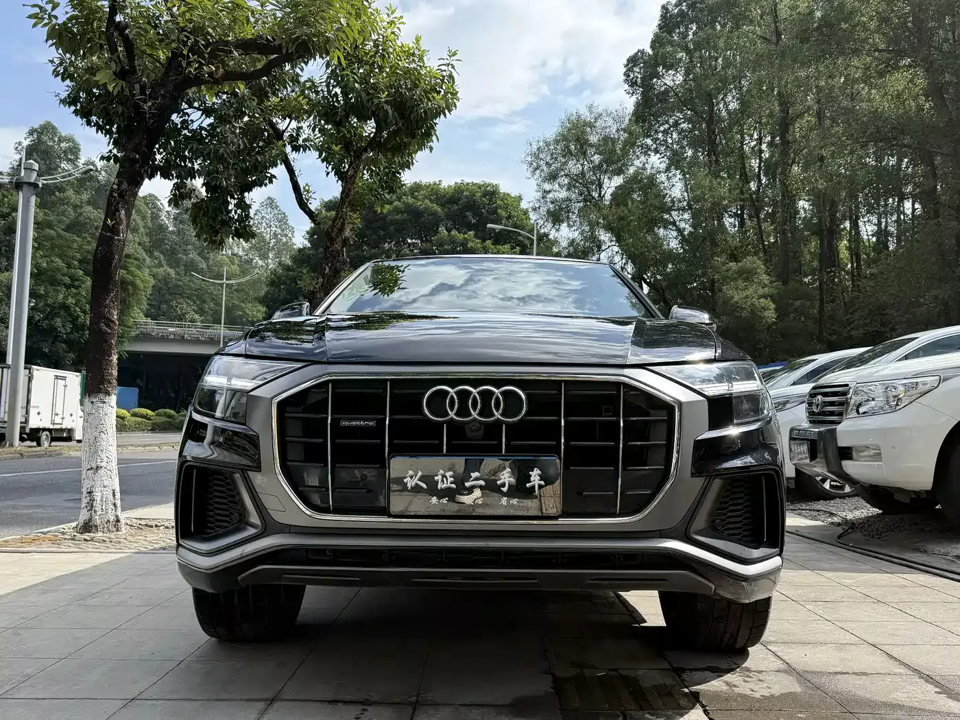 Audi Q8 2022 55 TFSI Luxury Dynamic фото 3