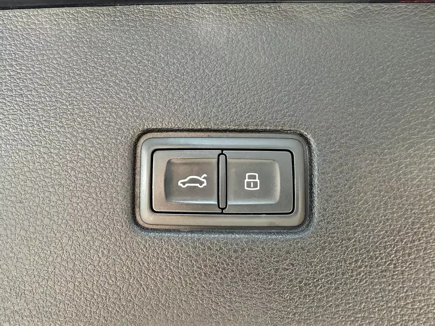 Audi Q8 2022 55 TFSI Luxury Dynamic фото 15