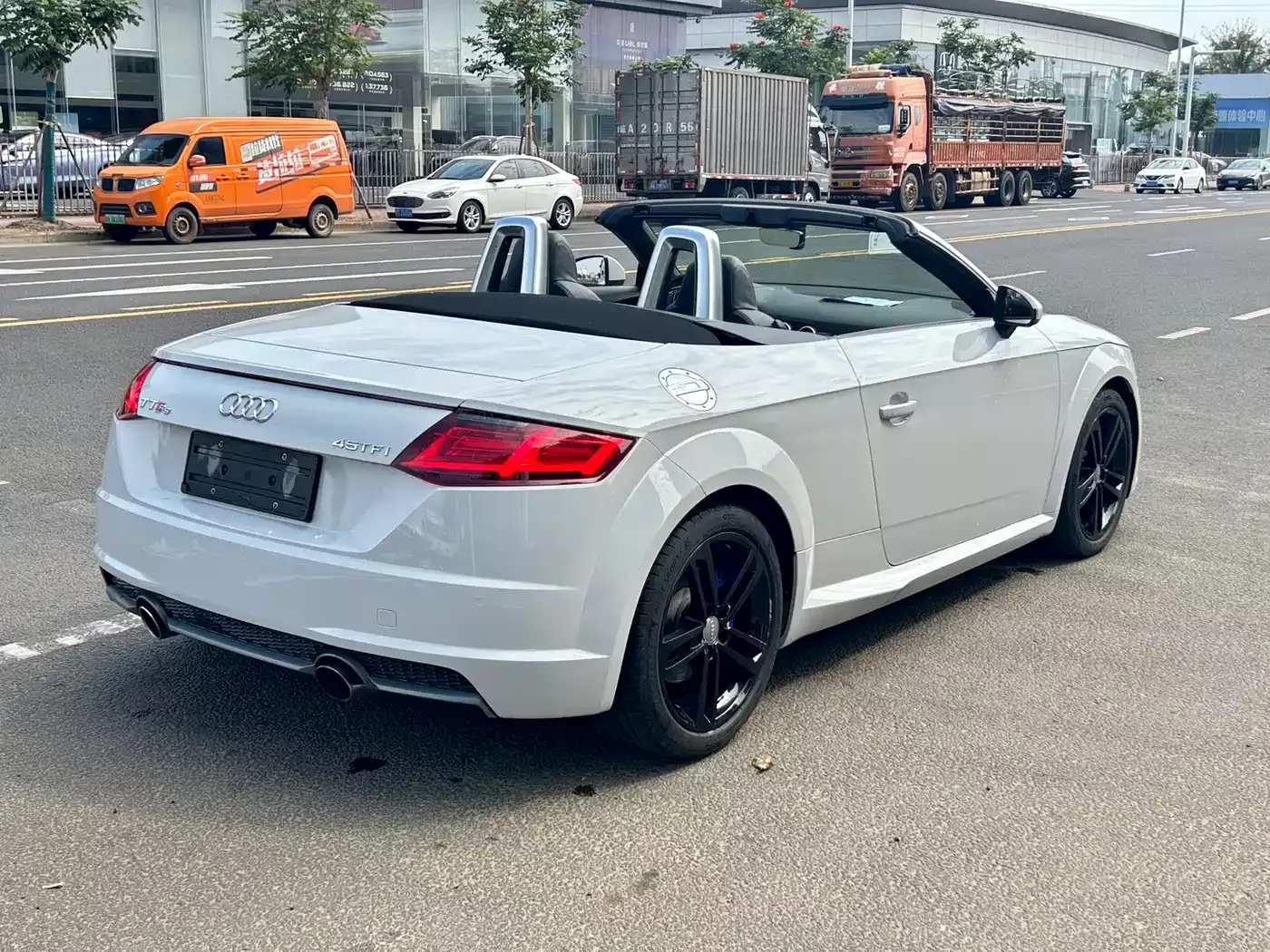 Audi TT 2015 TT Roadster 45 TFSI фото 9
