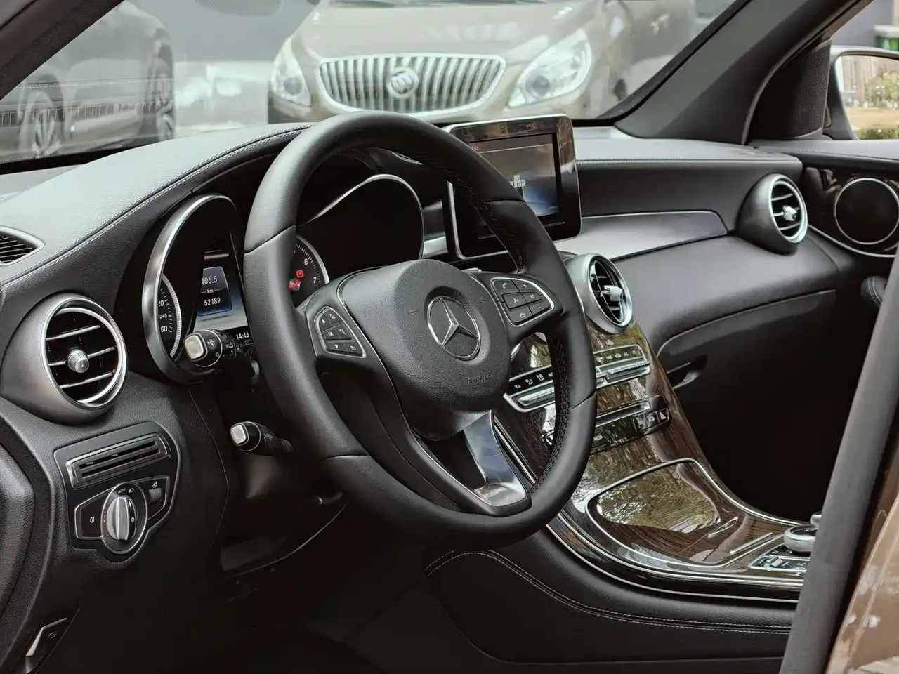 Mercedes-Benz GLC 2017 GLC 260 4MATIC Dynamic фото 8