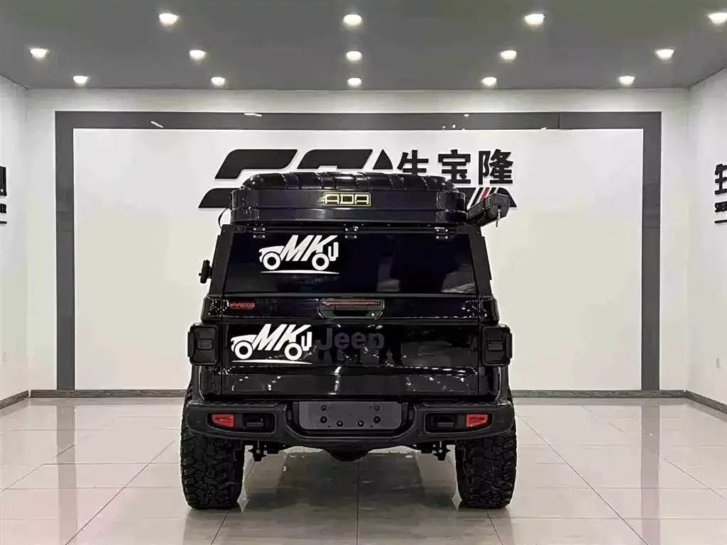 Jeep Gladiator 2023 3.6L Overland фото 5