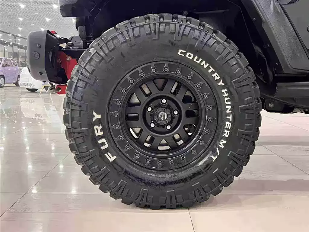 Jeep Gladiator 2023 3.6L Overland фото 17