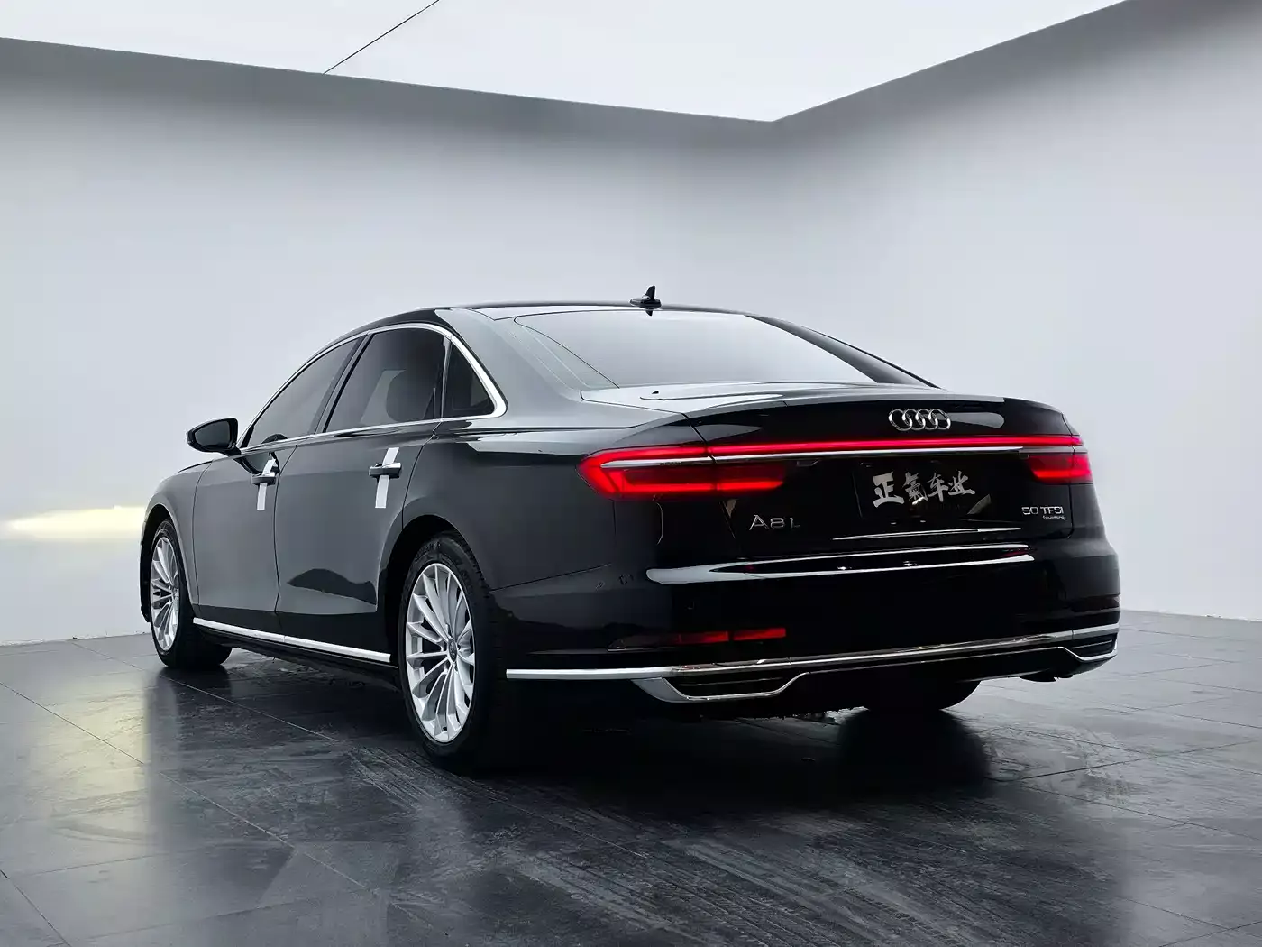 Audi A8 2019 Plus A8L 50 TFSI quattro Comfort фото 32