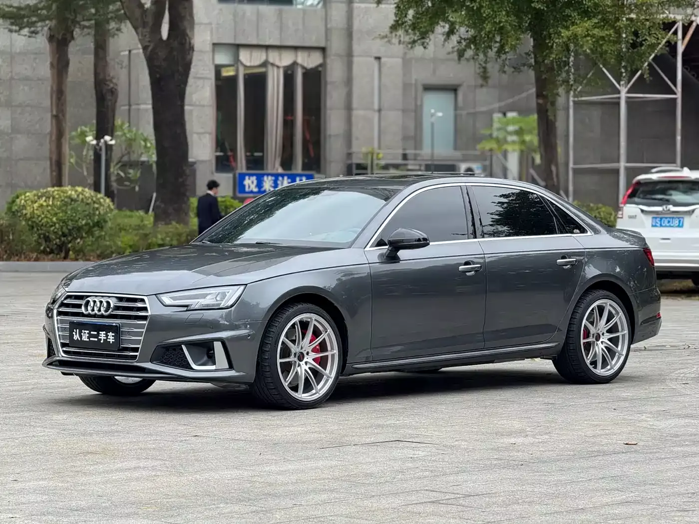Audi A4L 2019 45 TFSI quattro Sport (China VI)