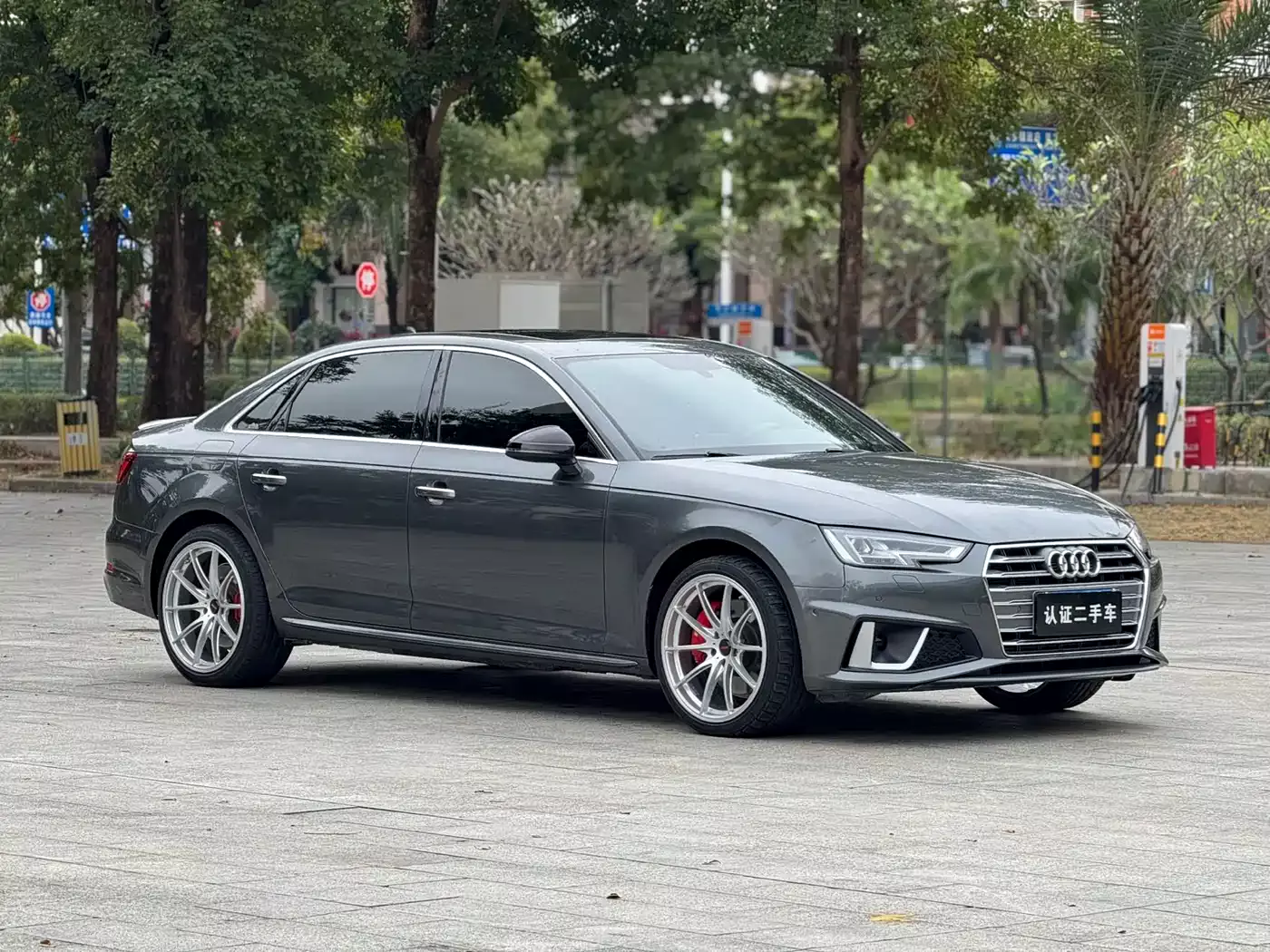 Audi A4L 2019 45 TFSI quattro Sport (China VI) фото 3