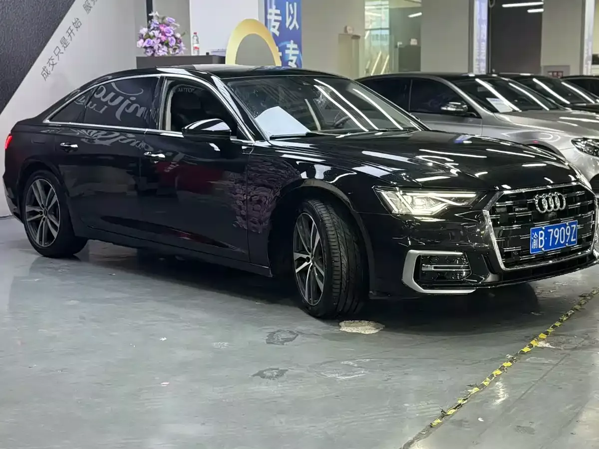 Audi A6L 2022 45 TFSI Premium Dynamic фото 3