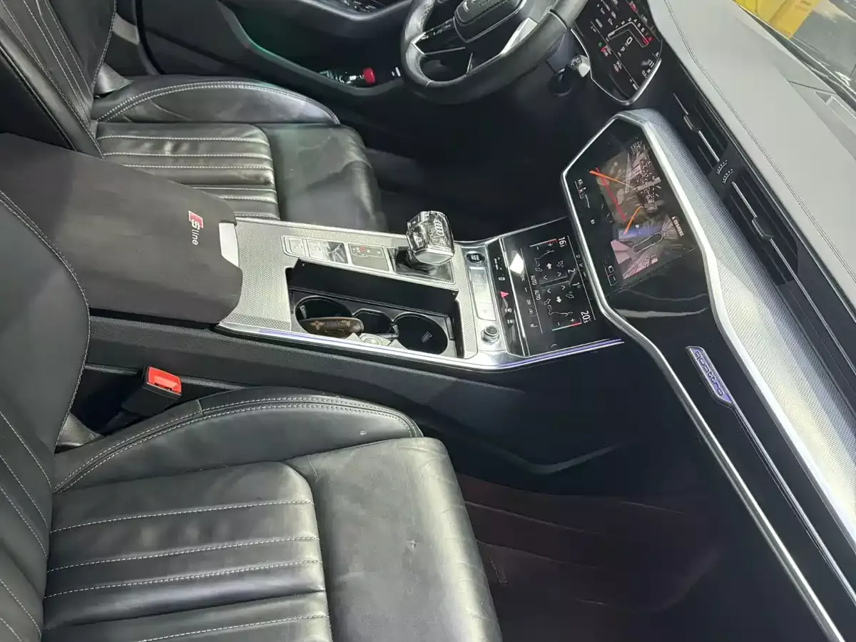 Audi A6L 2022 45 TFSI Premium Dynamic фото 4