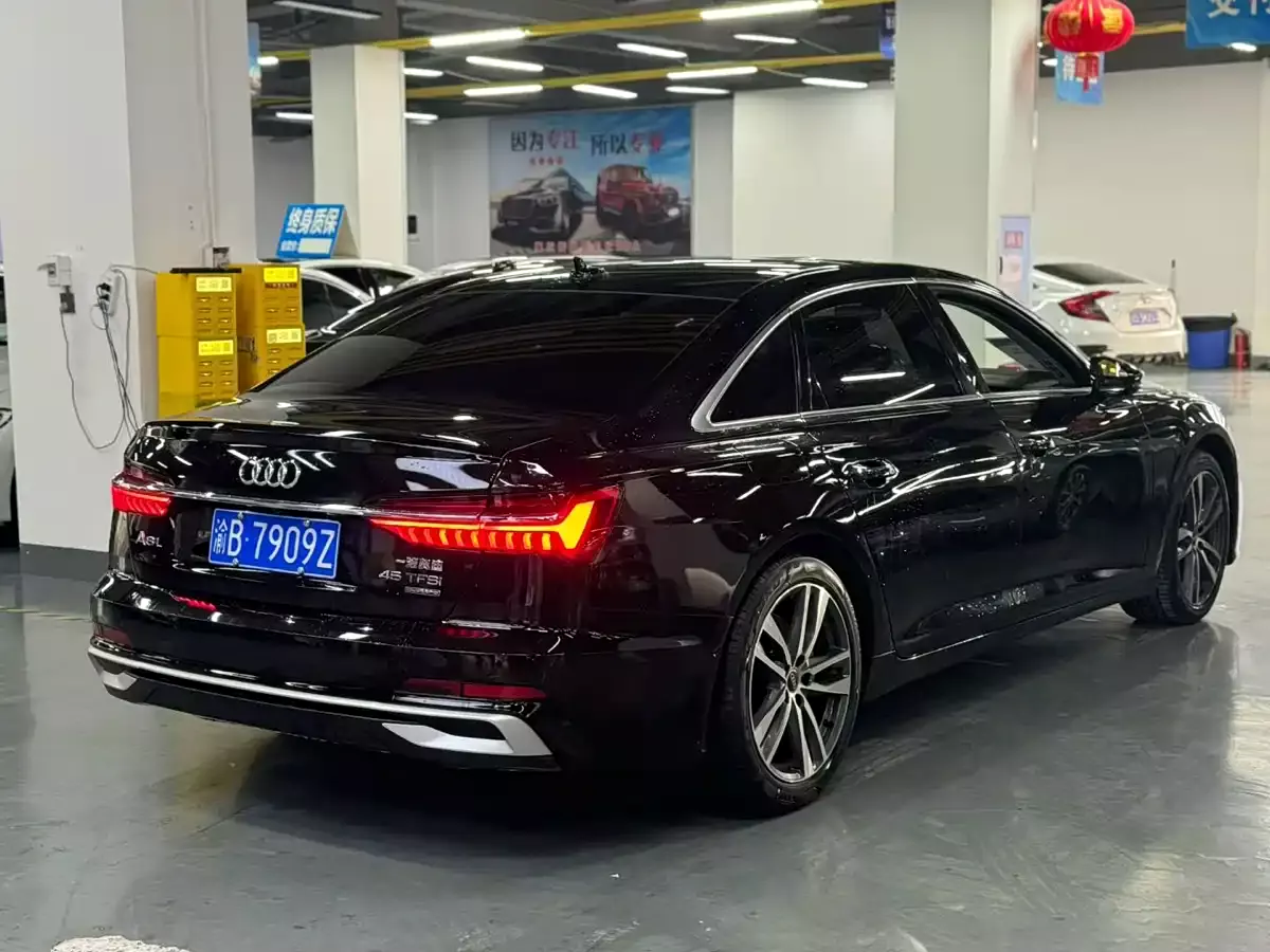 Audi A6L 2022 45 TFSI Premium Dynamic фото 9