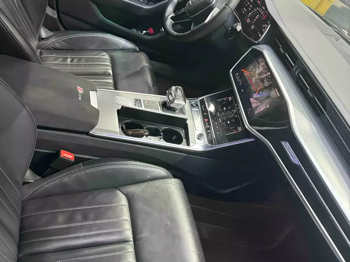 Audi A6L 2022 45 TFSI Premium Dynamic фото 13