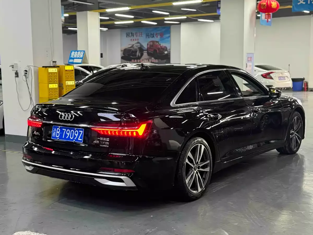 Audi A6L 2022 45 TFSI Premium Dynamic фото 18