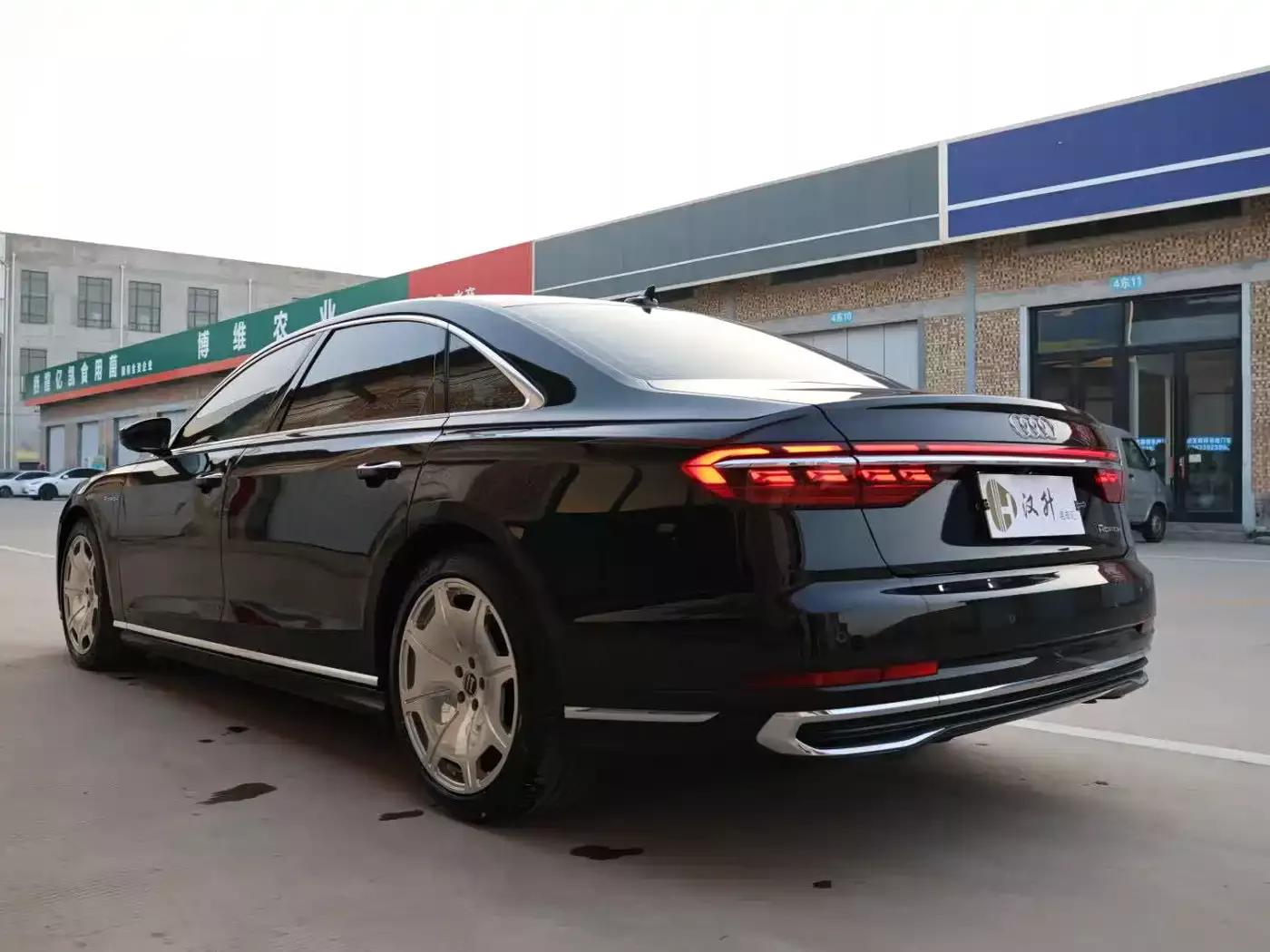 Audi A8 2024 Model A8L 50 TFSI quattro Premium Selection фото 14