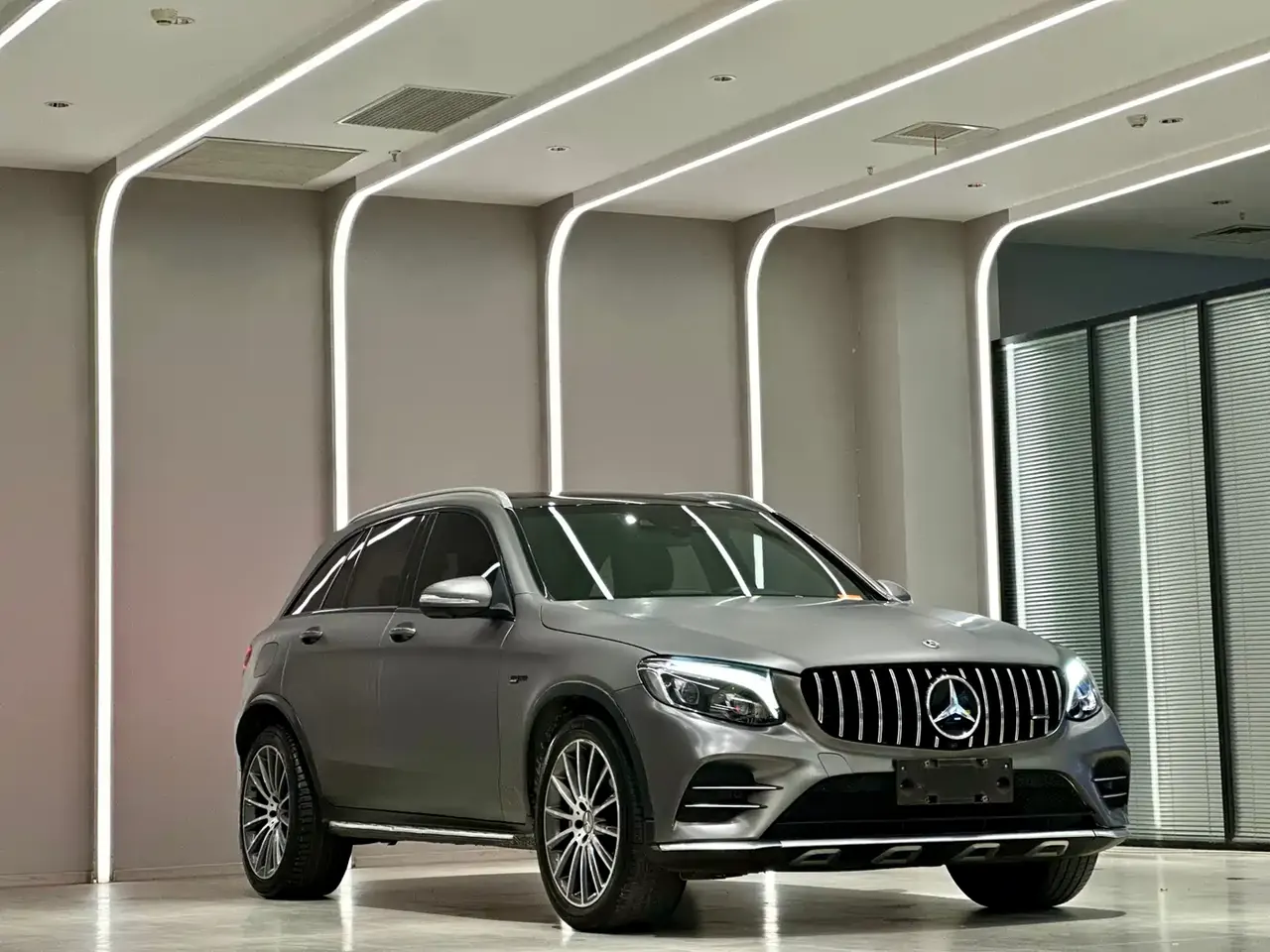 Mercedes-Benz GLC AMG 2017 AMG GLC 43 4MATIC фото 3