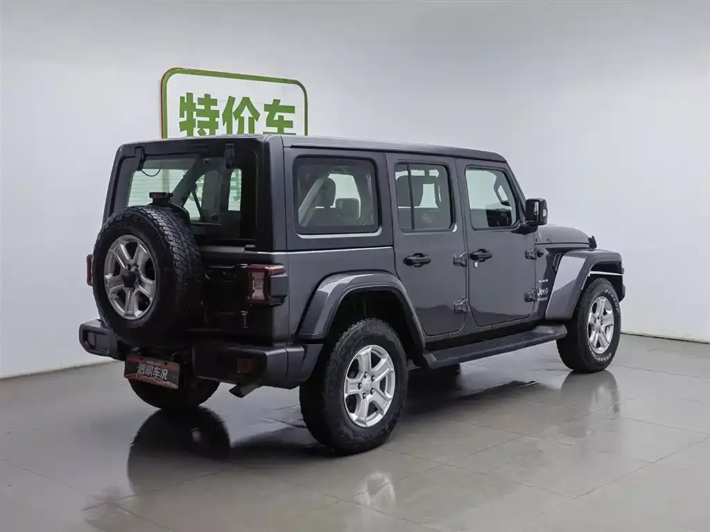 Jeep Wrangler 2019 2.0T Sahara 4-Door China VI фото 2