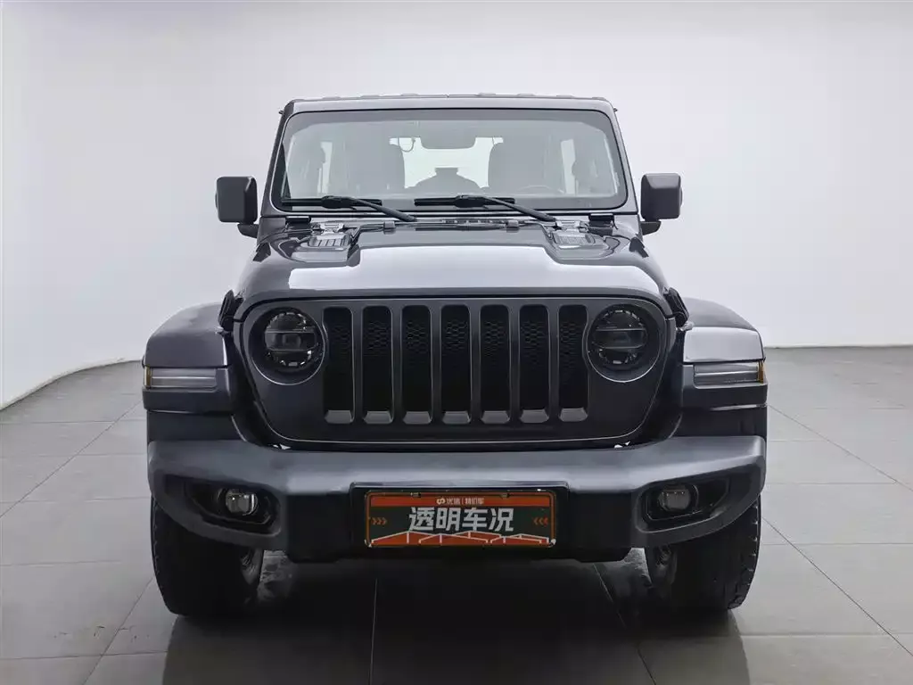 Jeep Wrangler 2019 2.0T Sahara 4-Door China VI фото 3