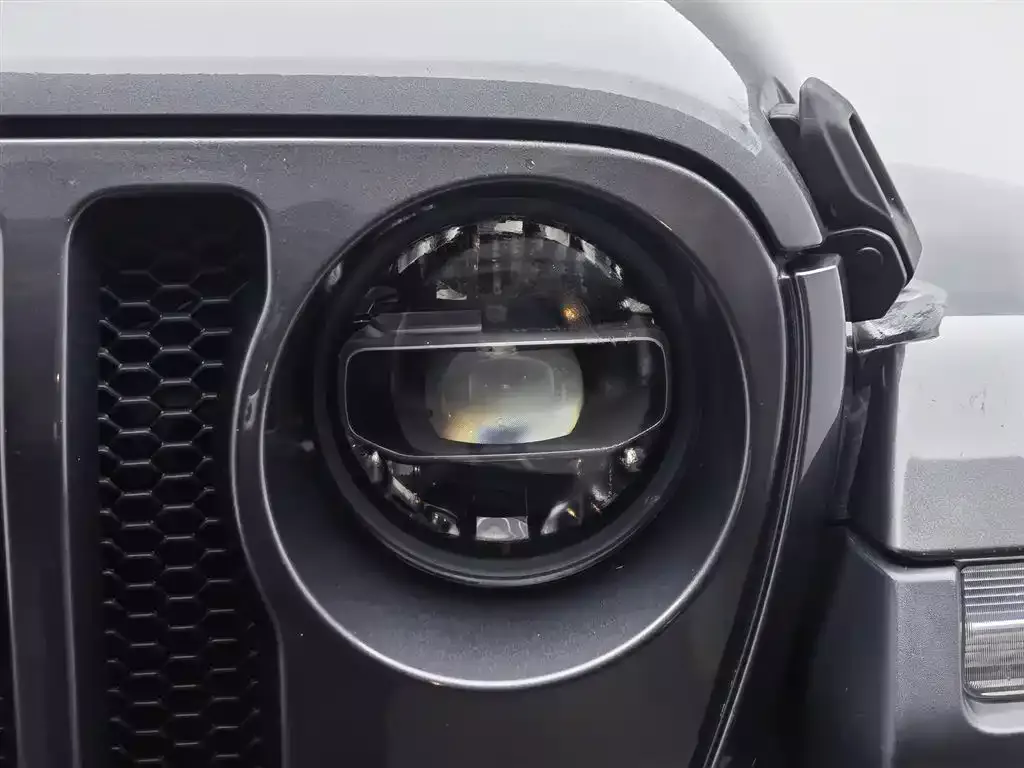 Jeep Wrangler 2019 2.0T Sahara 4-Door China VI фото 7