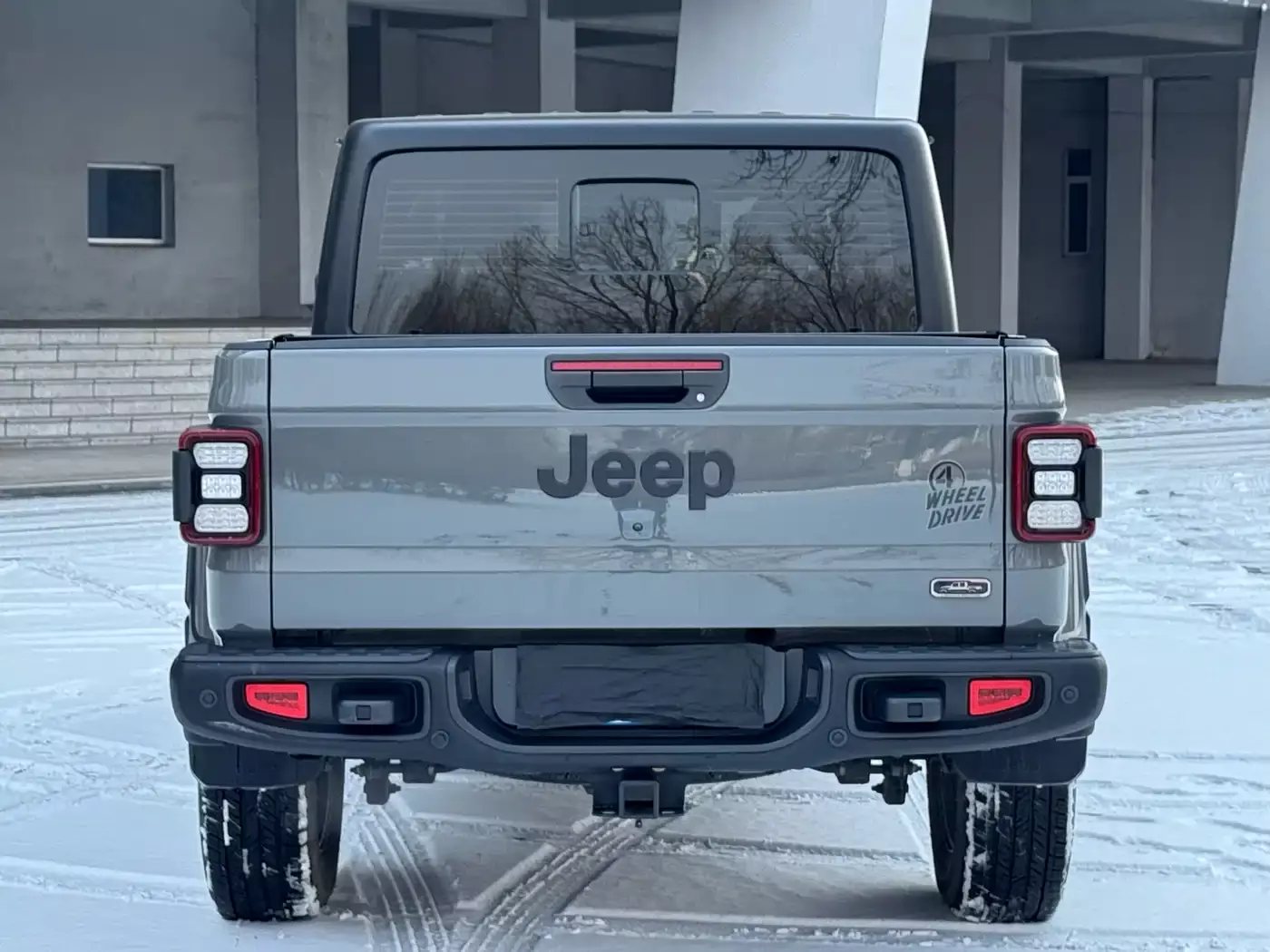 Jeep Gladiator 2022 3.6L Pioneer Edition фото 6