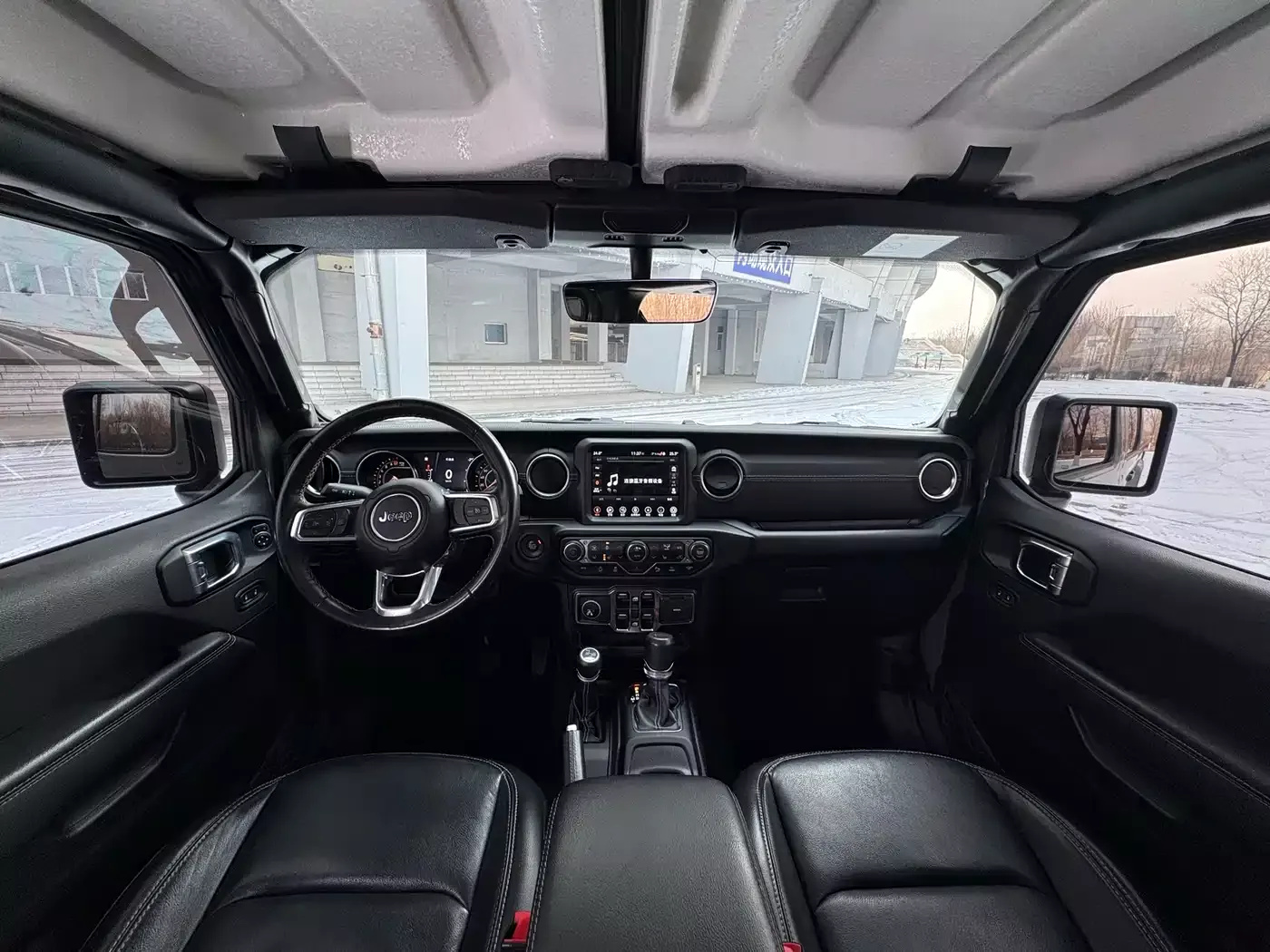 Jeep Gladiator 2022 3.6L Pioneer Edition фото 10