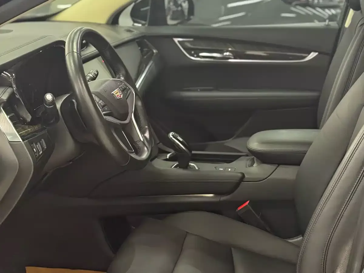Cadillac XT5 2016 25T Luxury Model фото 7