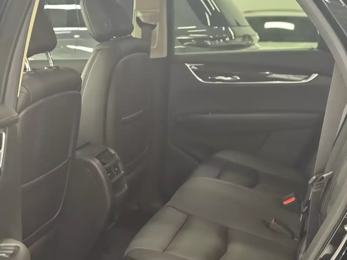 Cadillac XT5 2016 25T Luxury Model фото 8